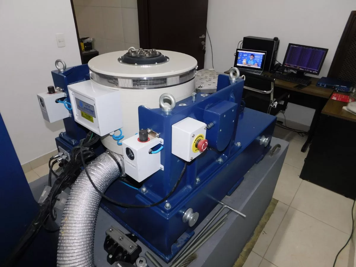 Calibração de Sismógrafos de Engenharia