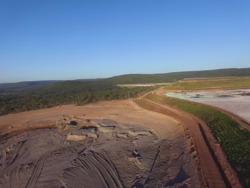 Desmontes Para Escavação de Depósitos de Rejeitos