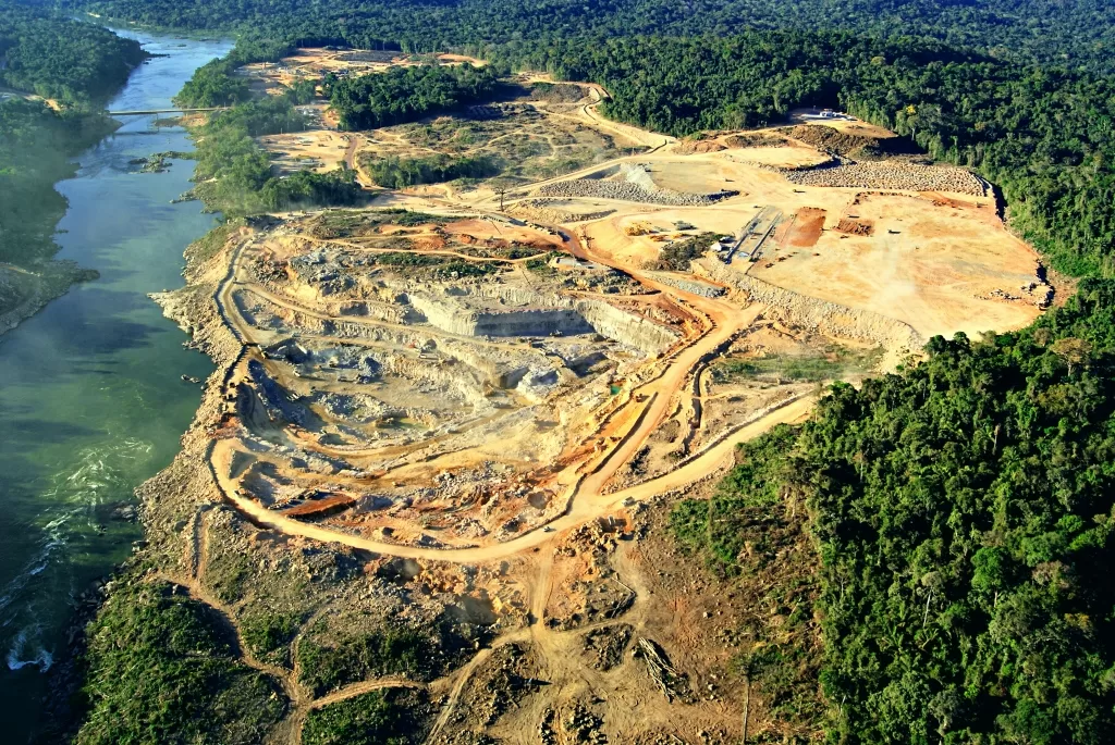 Controle de Vibração em Taludes e Obras Civis